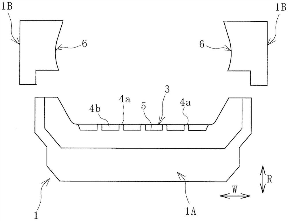 Mold for tire vulcanization and tire manufacturing method