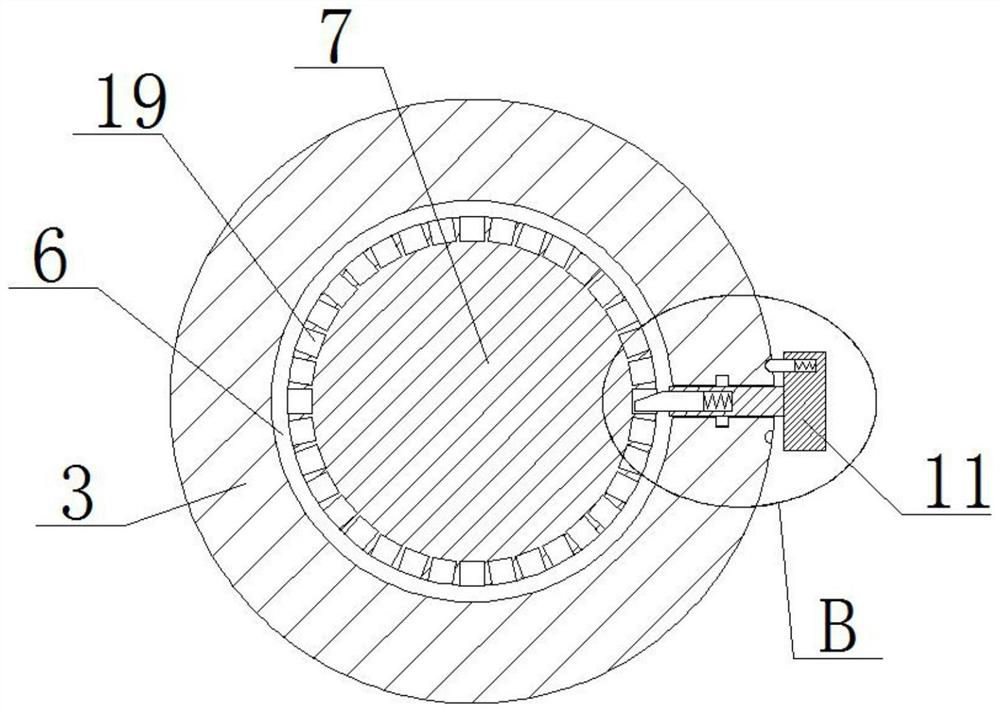 Multi-specification fastener tightening device with simple structure