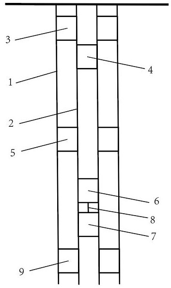 Bidirectional wireless electromagnetic transmission device and method for well-ground signals of cased well