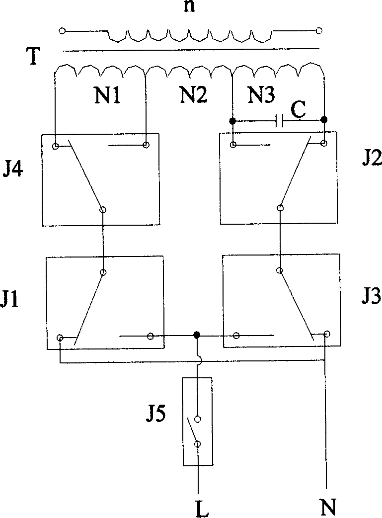Arcless compensation type single-phase voltage regulating and stabilizing device