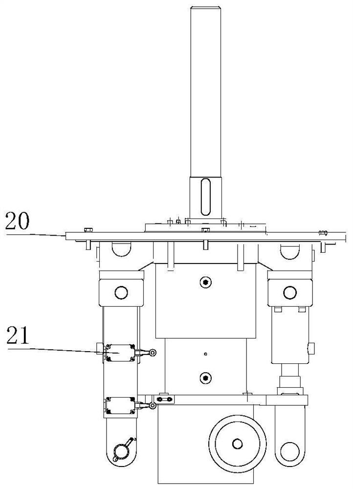 Double-station switching device for vertical take-up machine
