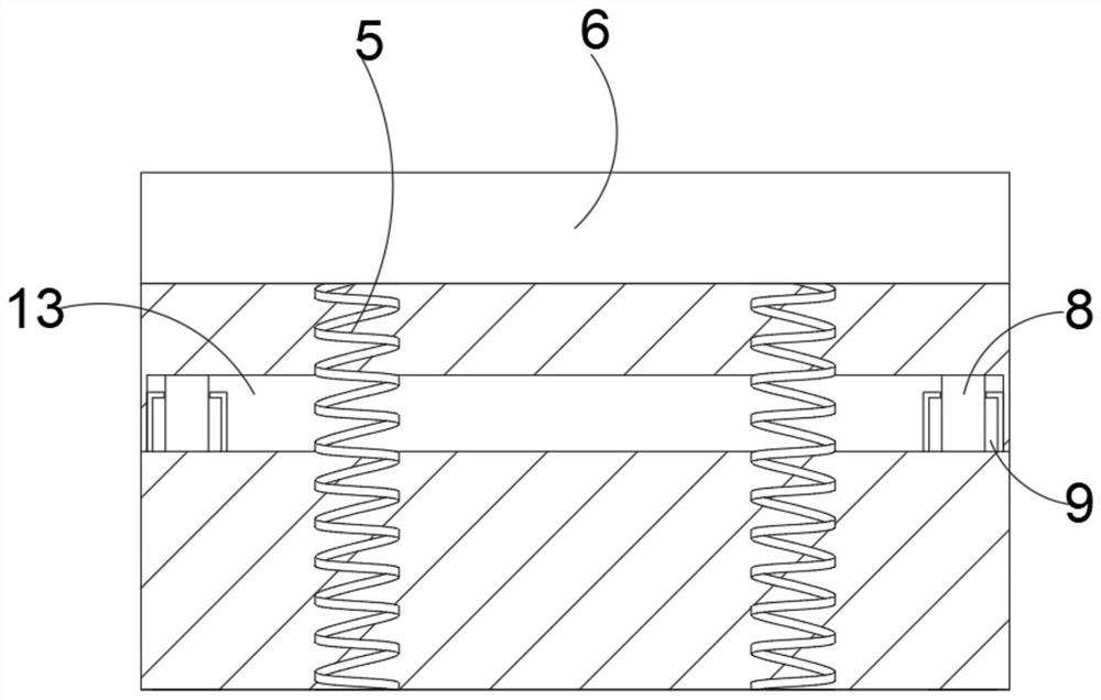 Automobile rain collecting plate spontaneous combustion preventing device