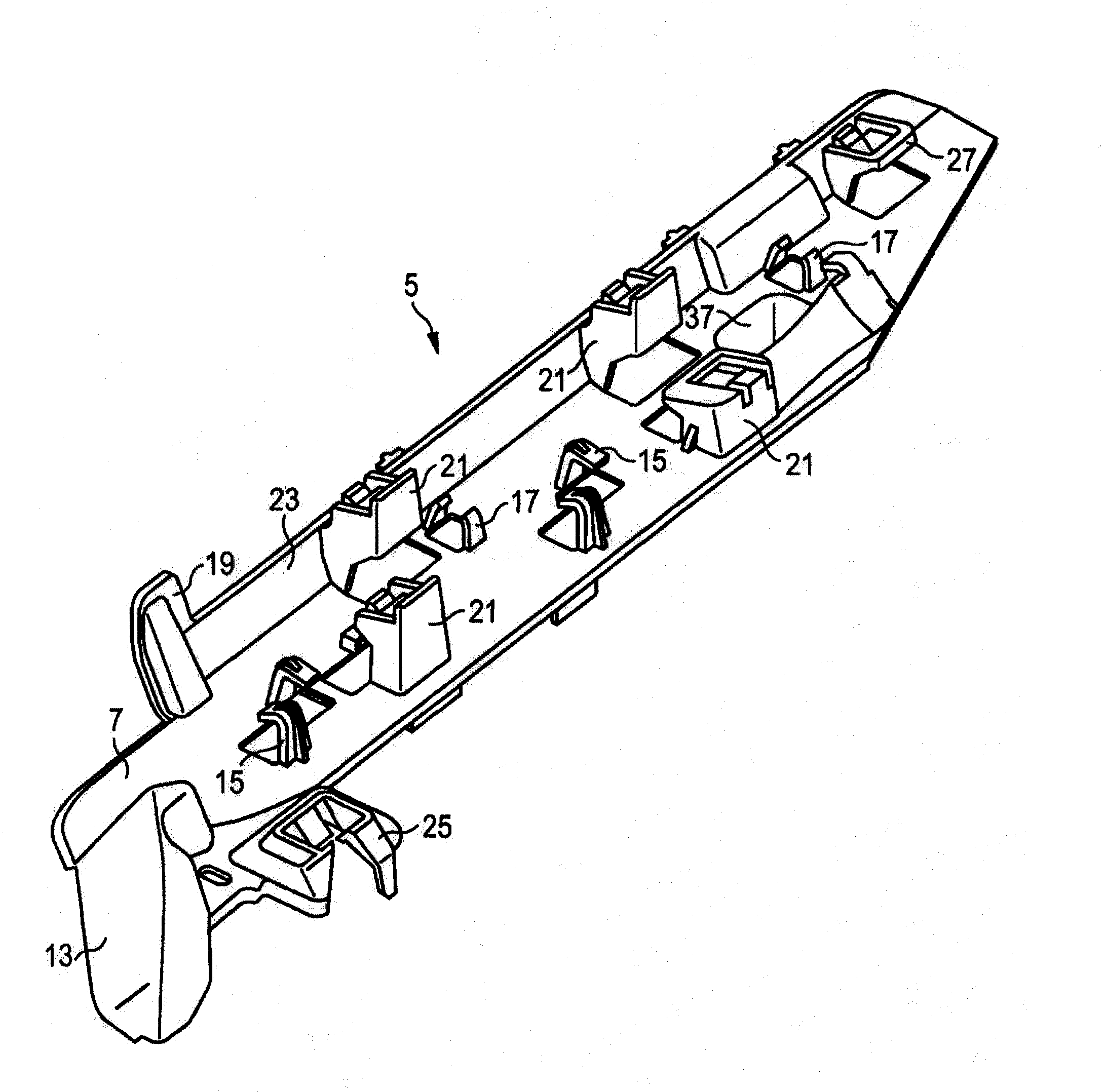 Intermediate attachment part for vehicle trimming