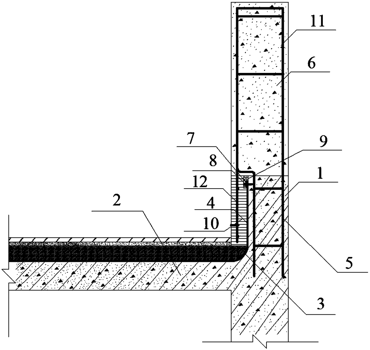 Flashing structure of building roof parapet and construction method