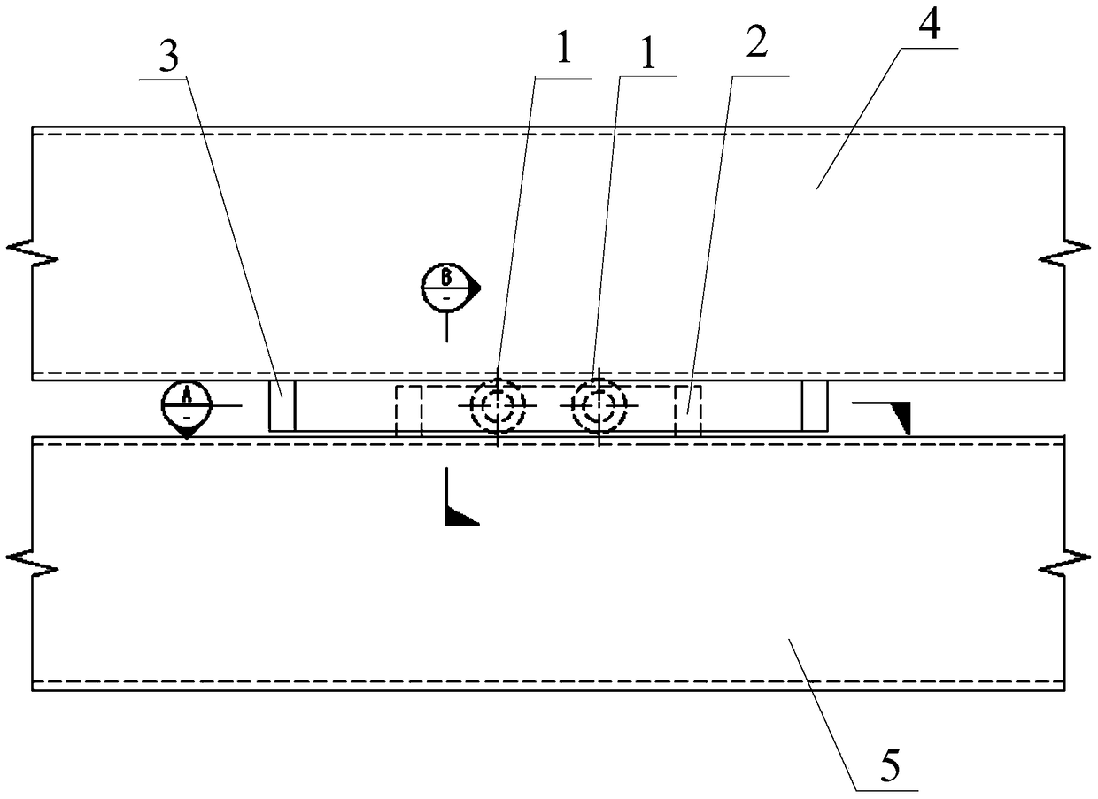 A sliding device between layers of a laminated shear box