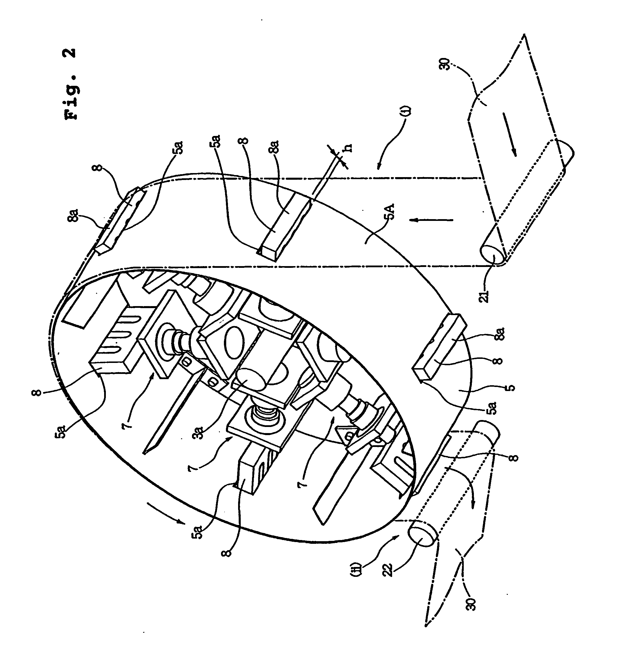 Sealing apparatus and manufacturing process of soft article having sealed portion