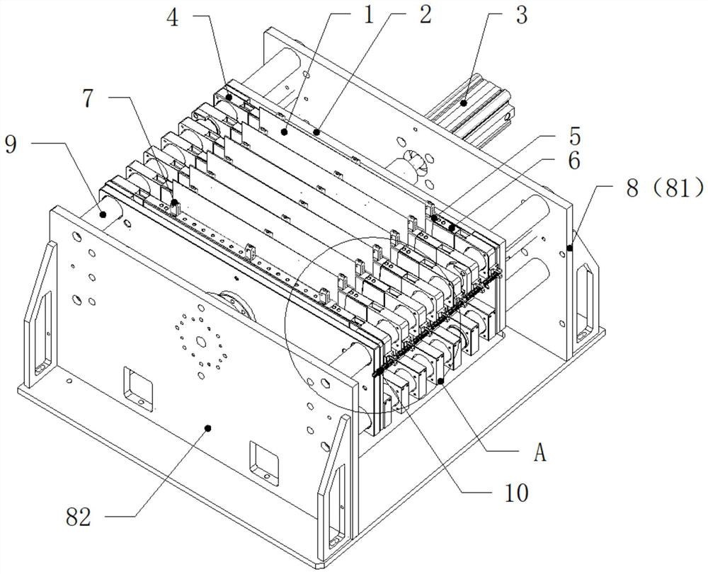 Battery pressurizing device and battery pressurizing method