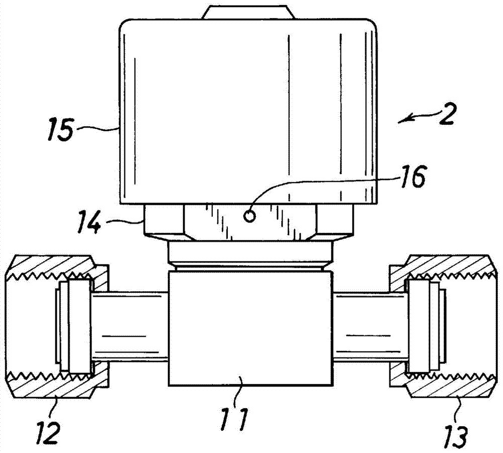 Leak detection device and fluid controller with the leak detection device