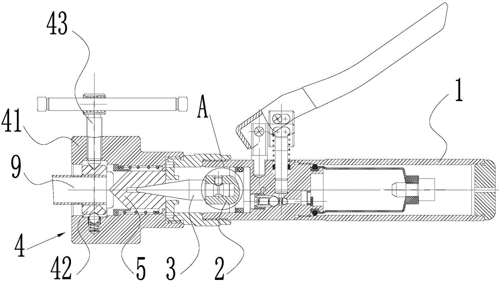 Hydraulic pipe expanding and enlarging device