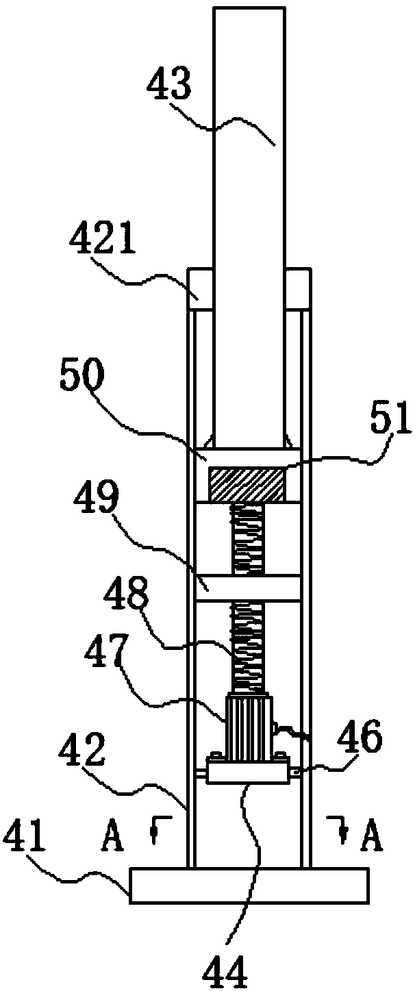 Mechanical and automatic spraying device