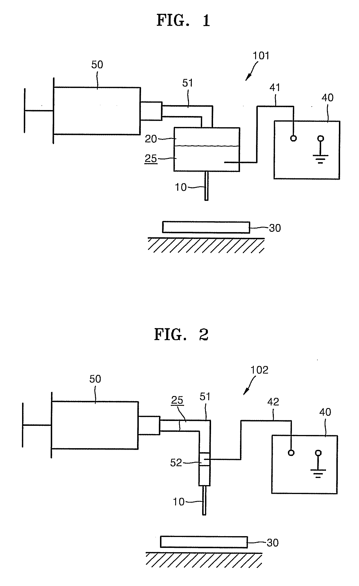 Electric charge concentration type droplet dispensing device having nonconductive capillary nozzle