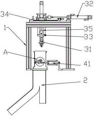 Medical syringe needle discharging device simple in structure