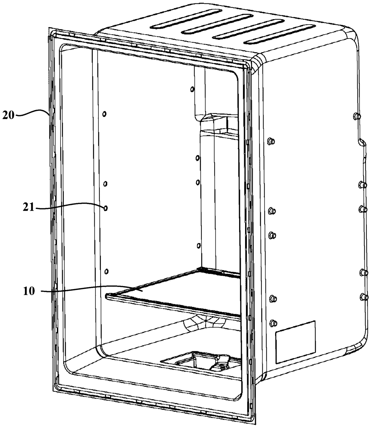 Shelf and refrigerator with the same