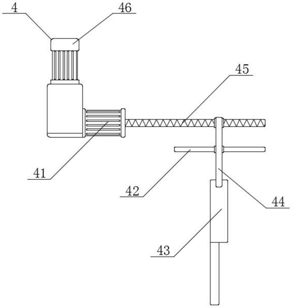 Novel plasticator capable of automatically overturning rubber