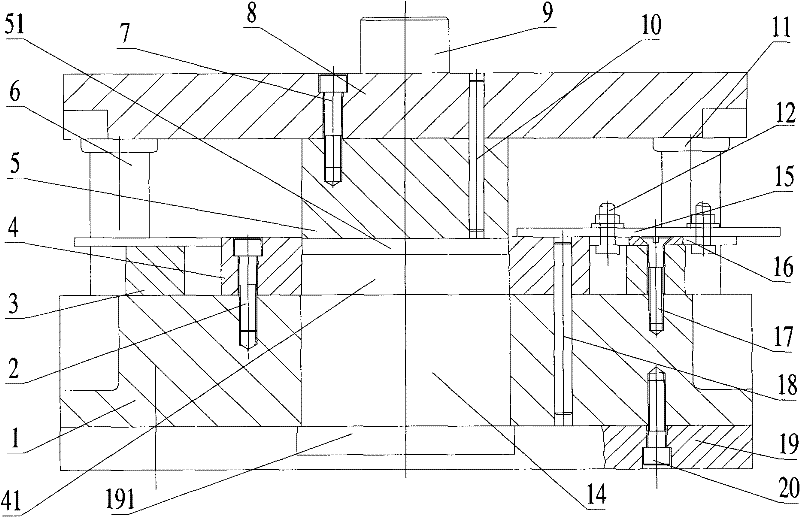 Workpiece notch stamping device