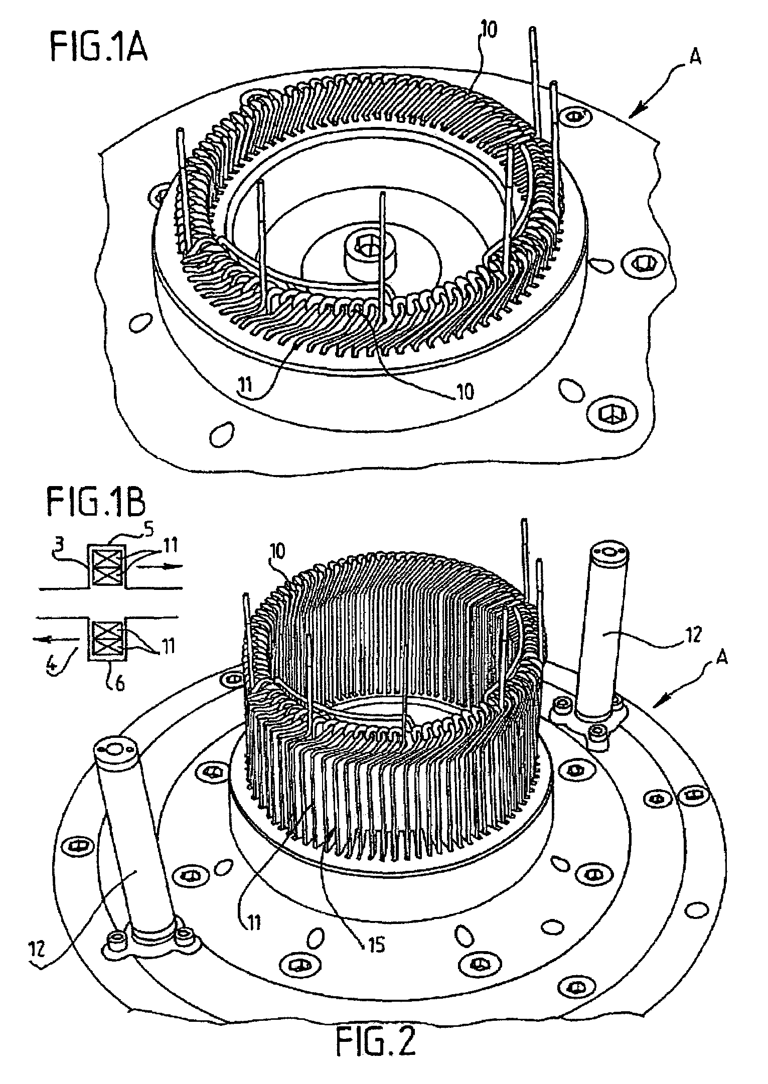 Device for gripping and transferring a ring of electrical conductors which is used to produce a winding and a winding-production system employing one such device