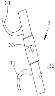 Chain type head lock fixed on baffle plate at upper side of instrument panel