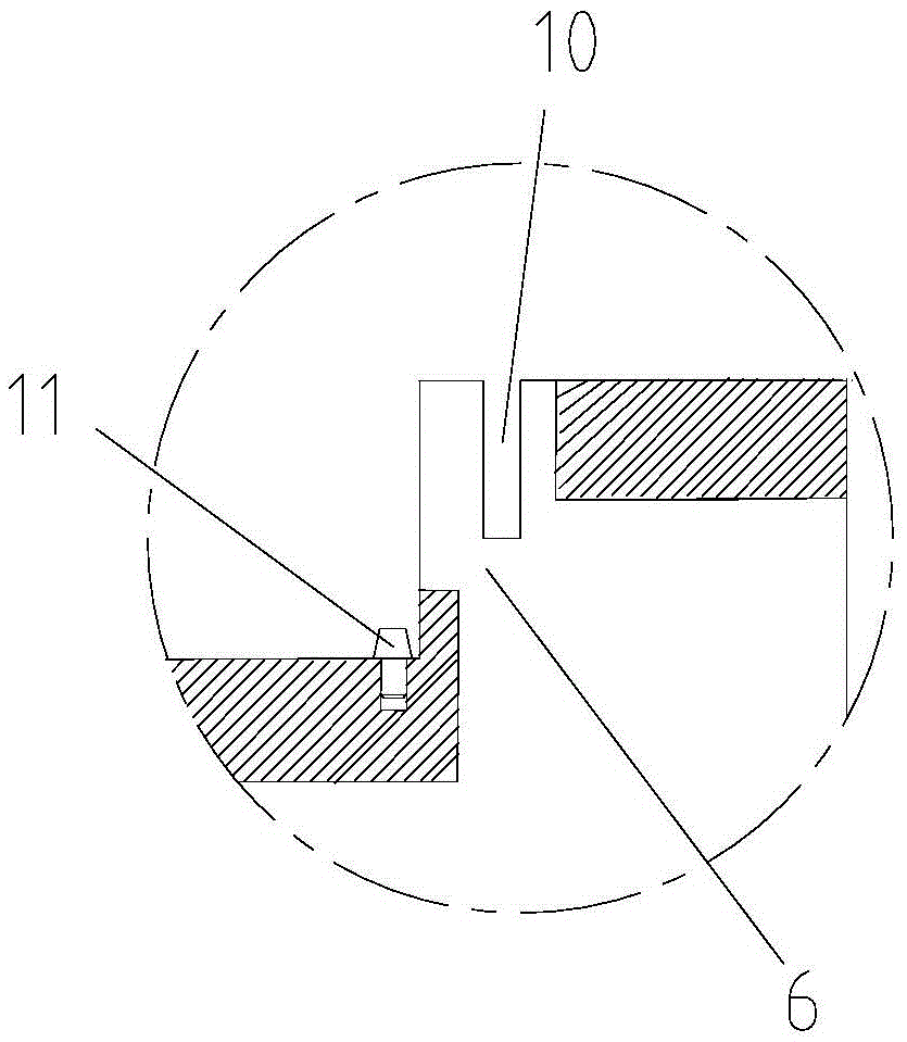 Integrated cleaning fixture capable of automatically fixing silicon wafer during rotation