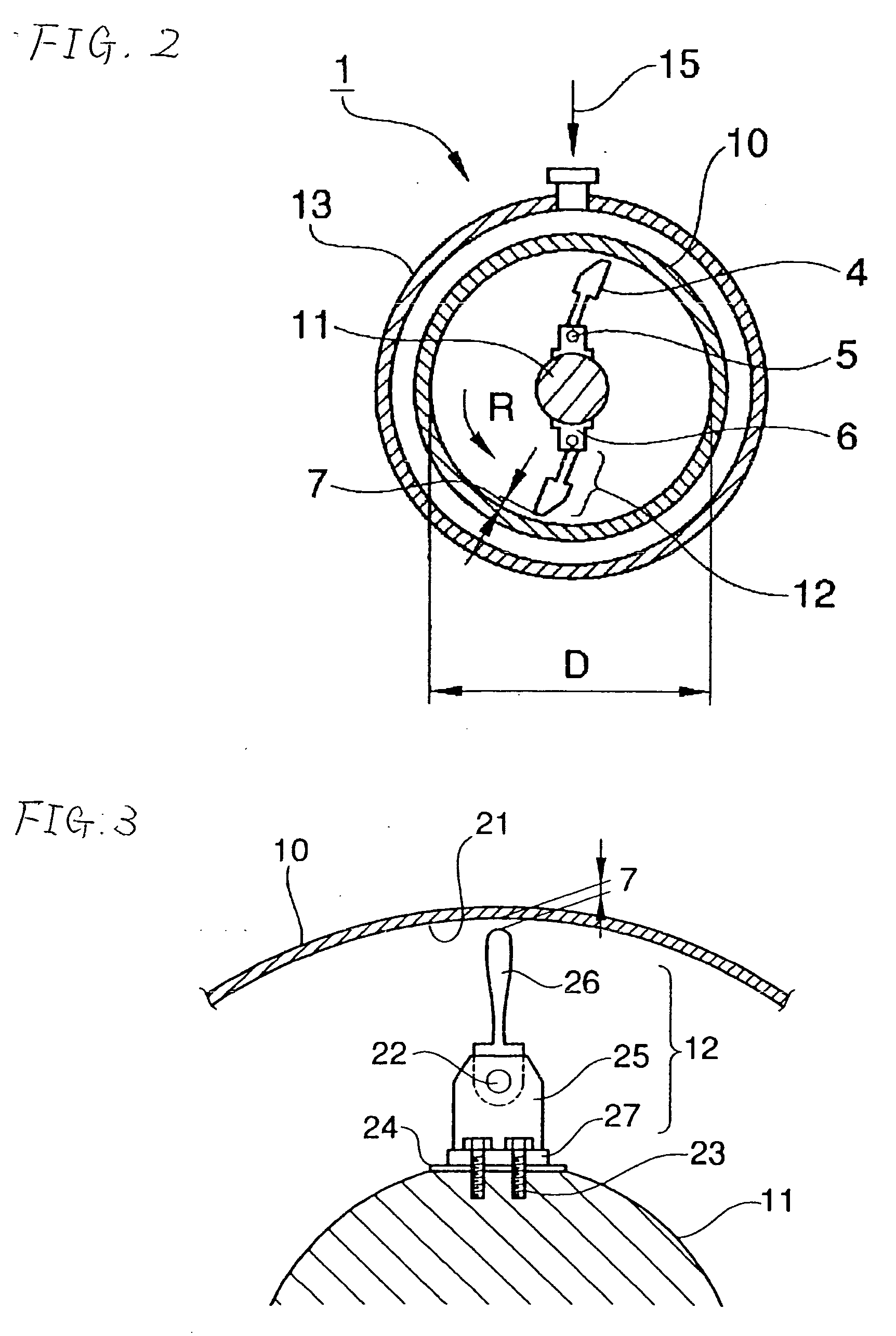 Thin film evaporating concentrator, method of evaporating and solidifying photographic waste solution, and reuse method of photographic waste solution
