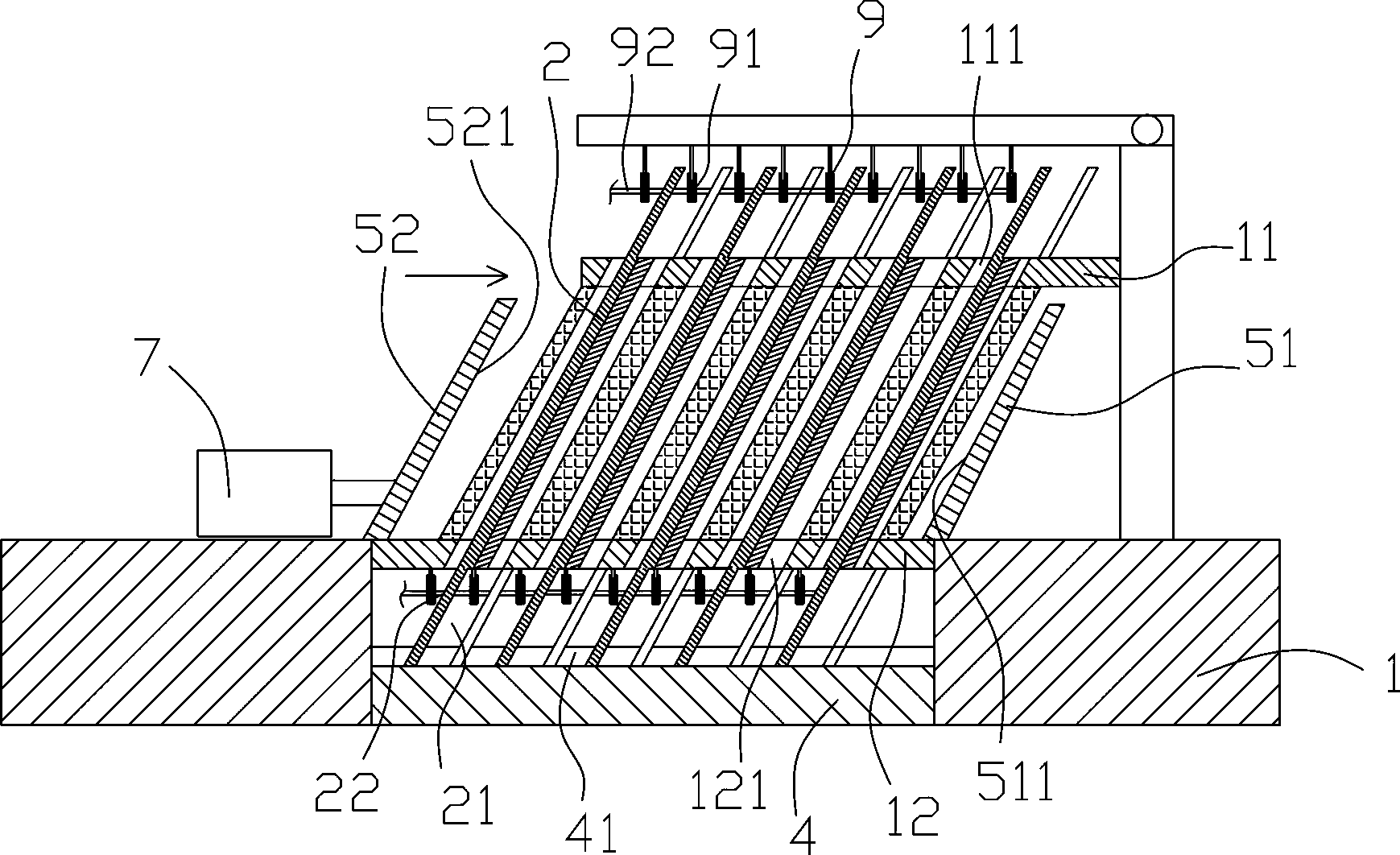 Welding device of honeycomb sloped tube