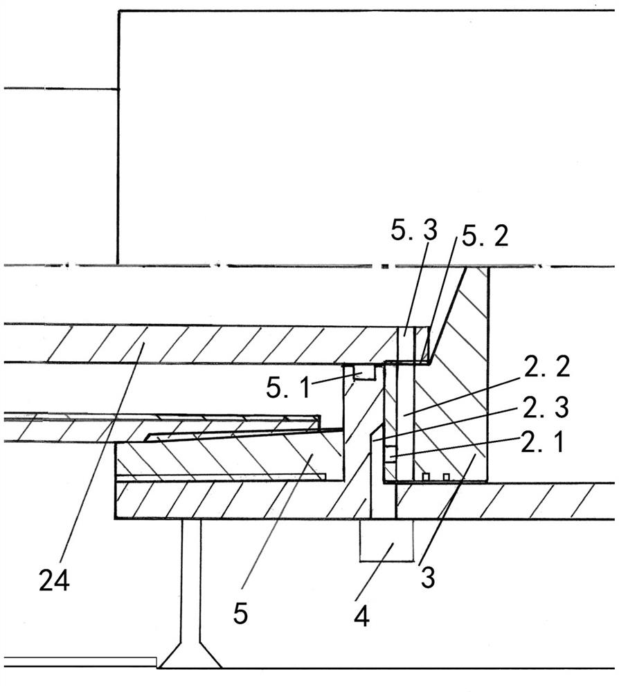 A device for preparing composite metal corrosion-resistant tubing for oil and gas field development