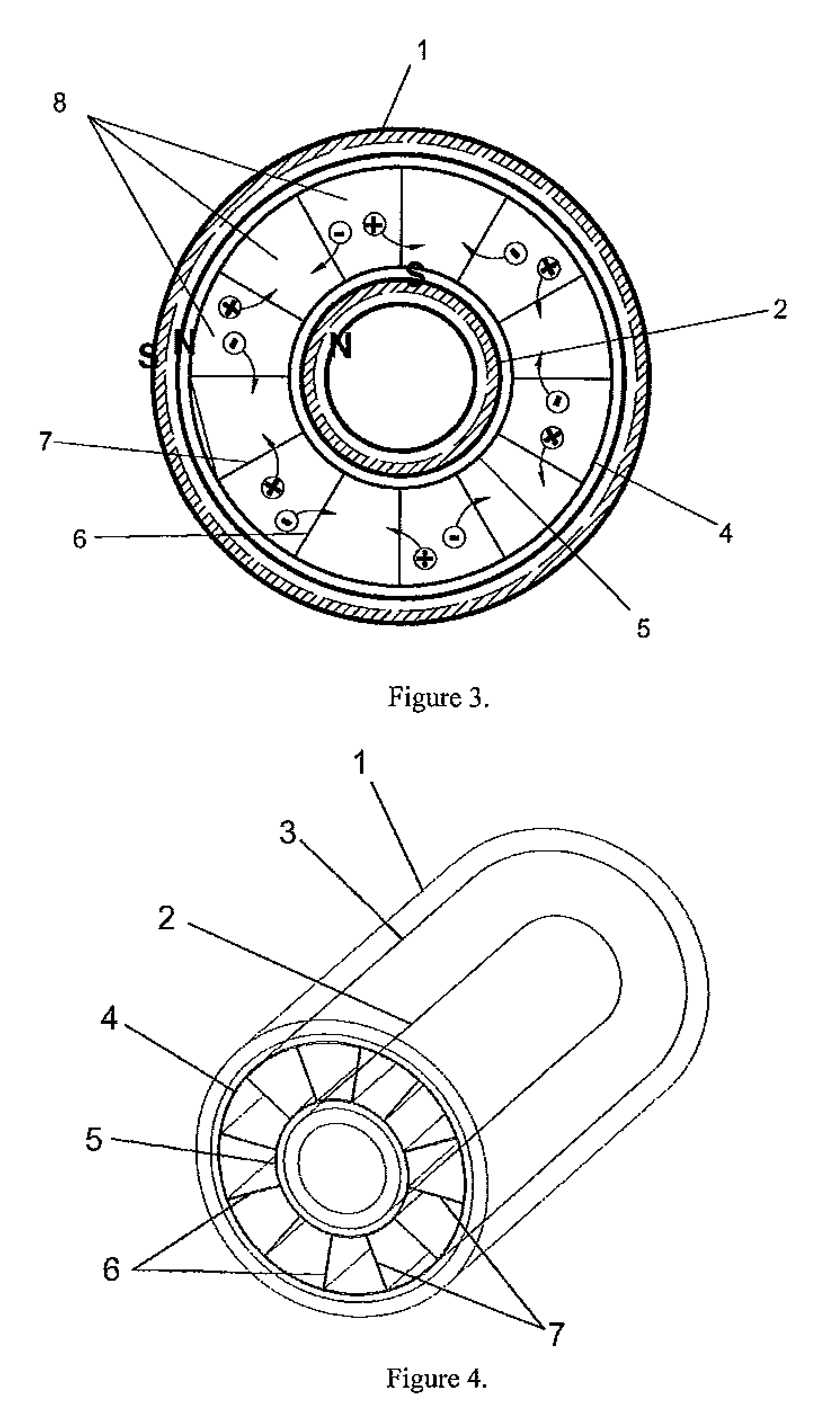 Desalination device using selective membranes and magnetic fields