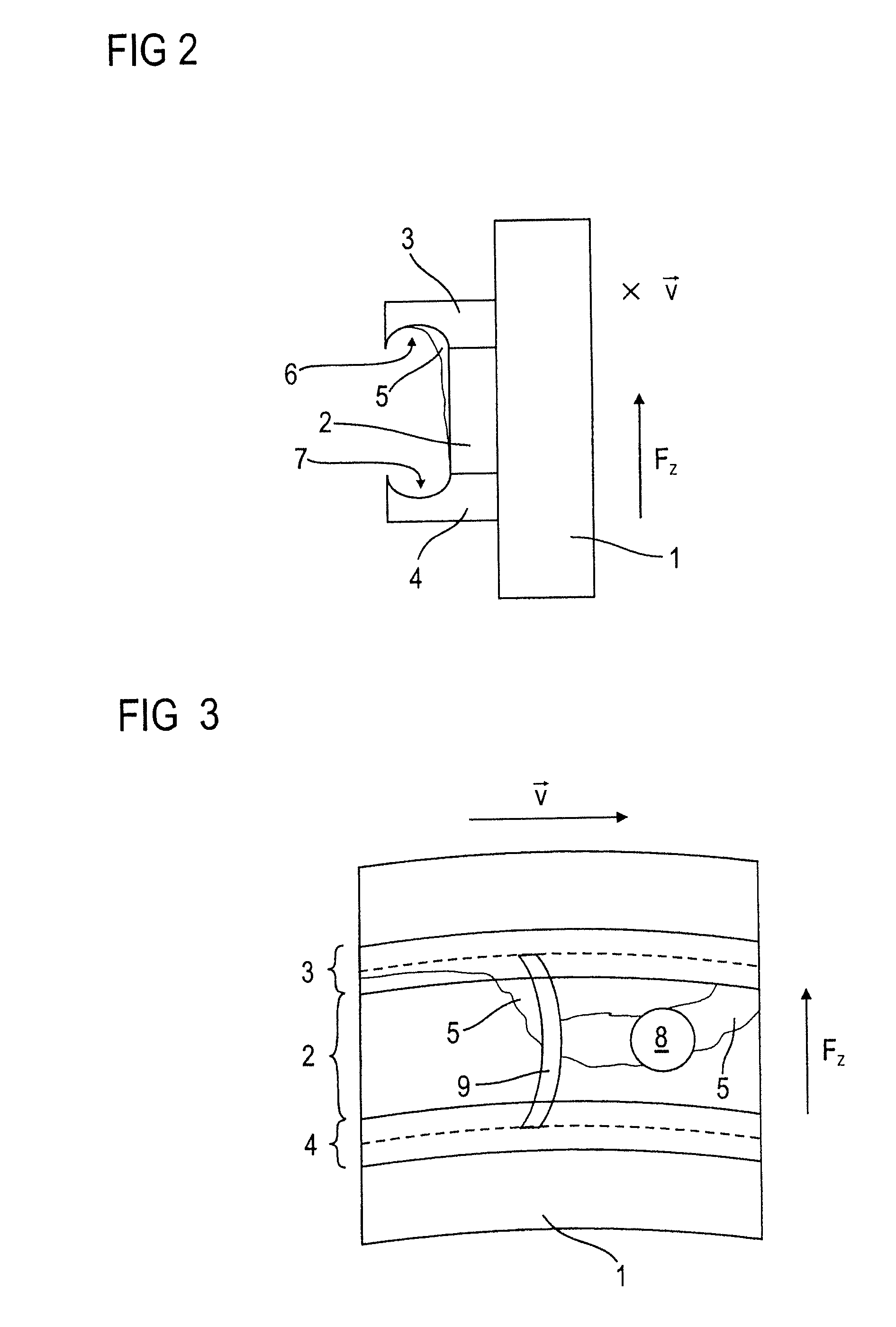 Device to transfer high frequency electrical signals between a rotating component and a stationary component