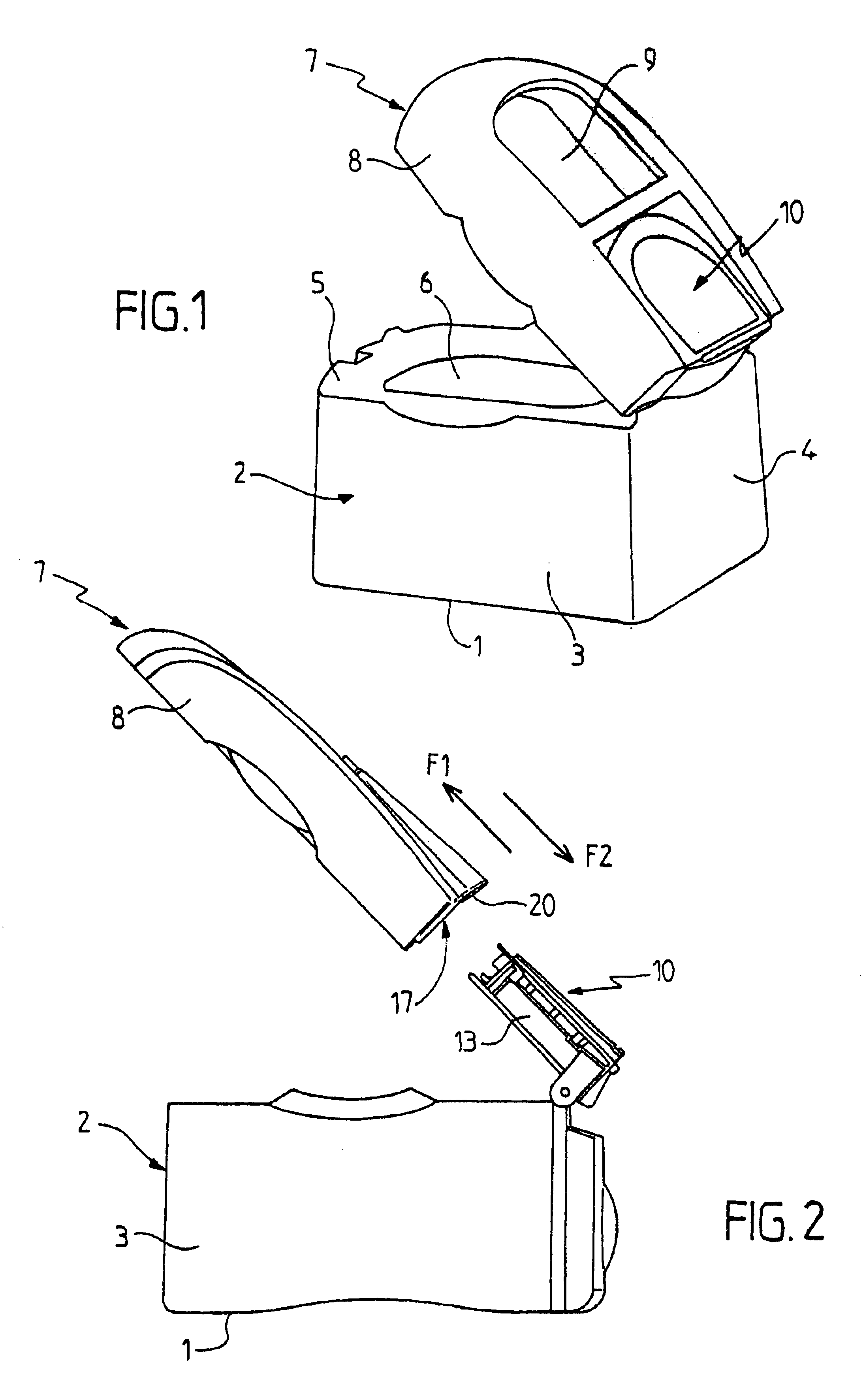 Cooking appliance having a lid that is separable from the filter device