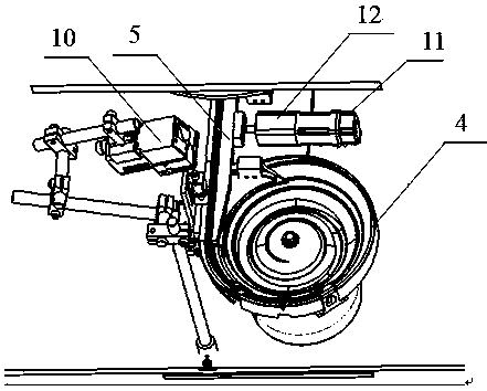 Semiconductor automatic chip loading mechanism and operation method