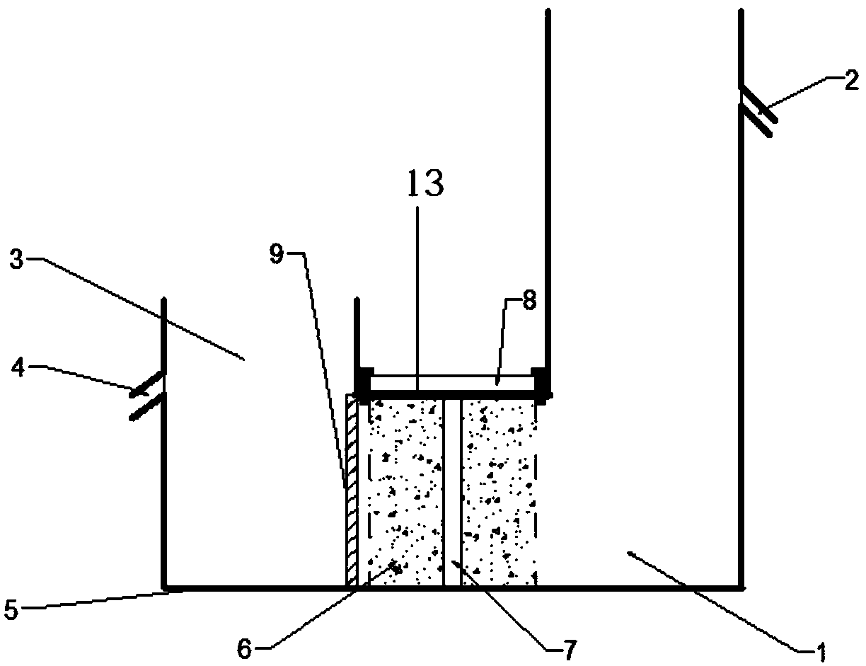 Apparatus and method for testing the anisotropy of permeability of asphalt mixture with large voids