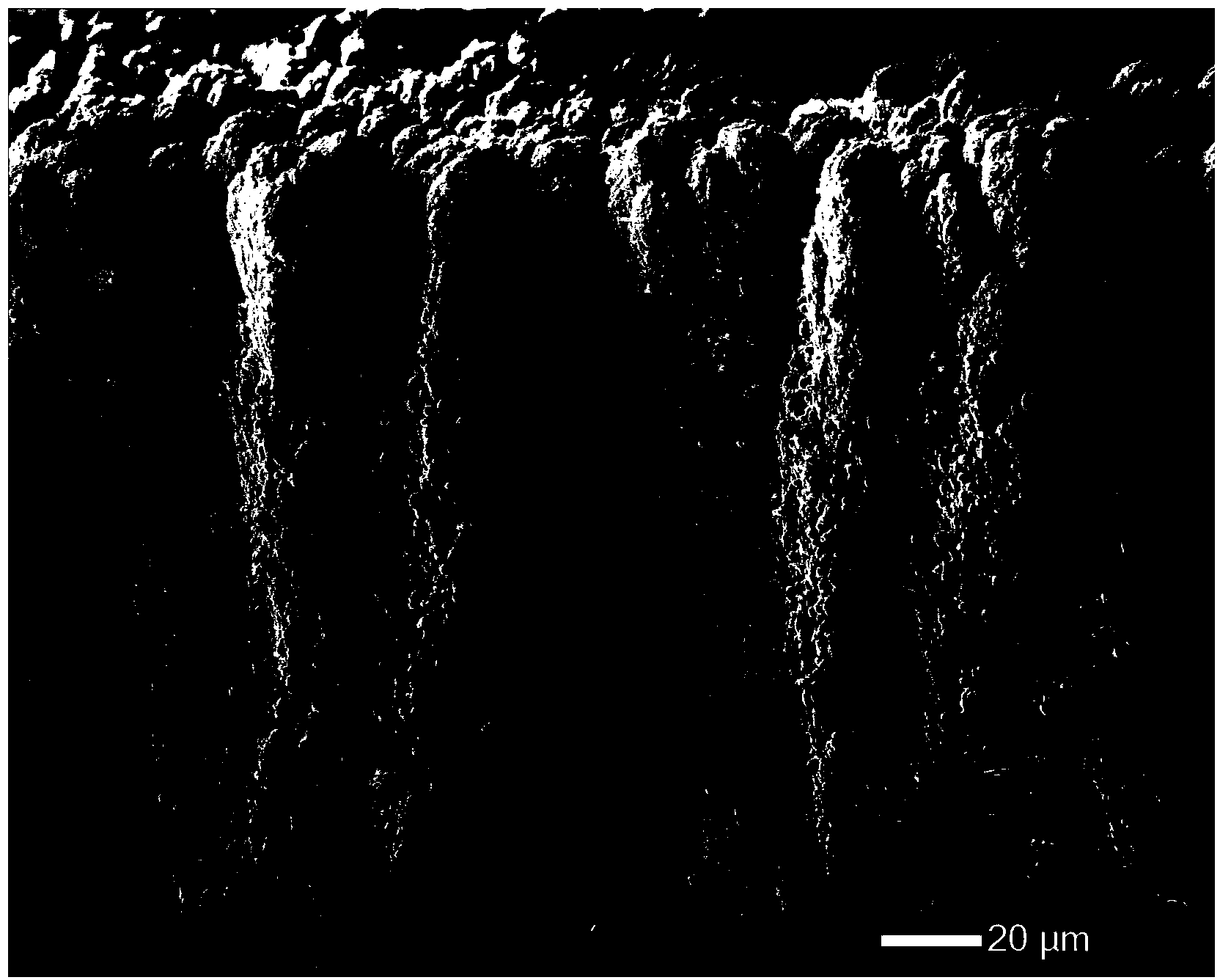 Plasma evaporation deposition lanthanide thermal barrier coating ceramic layer with long service lifer, high insulation performance and composite structure, and preparation method thereof