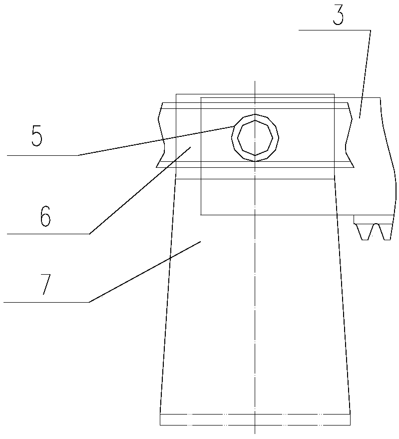 Overhead arc-shaped slide way type rack traction device