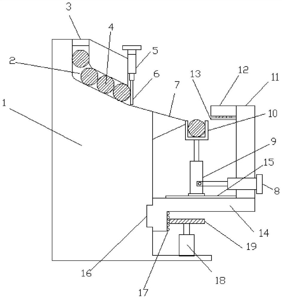 Pipeline transporting and machining device