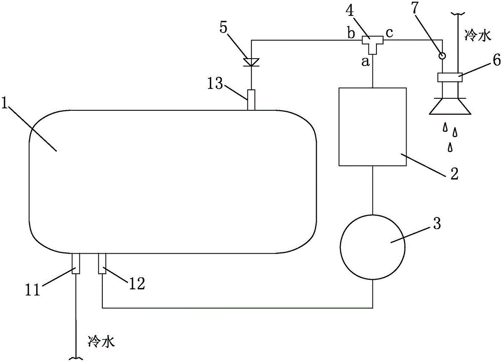 Circularly-heating electric water heater with thermal compensation function