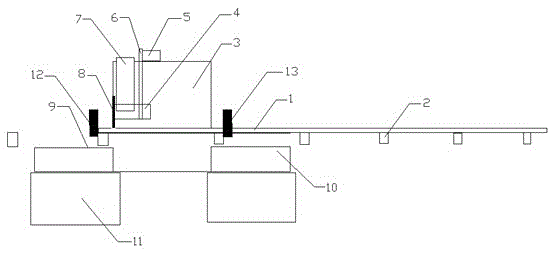 Pipe layer sawing machine and method for pipe layer sawing machine to cut heads and tails