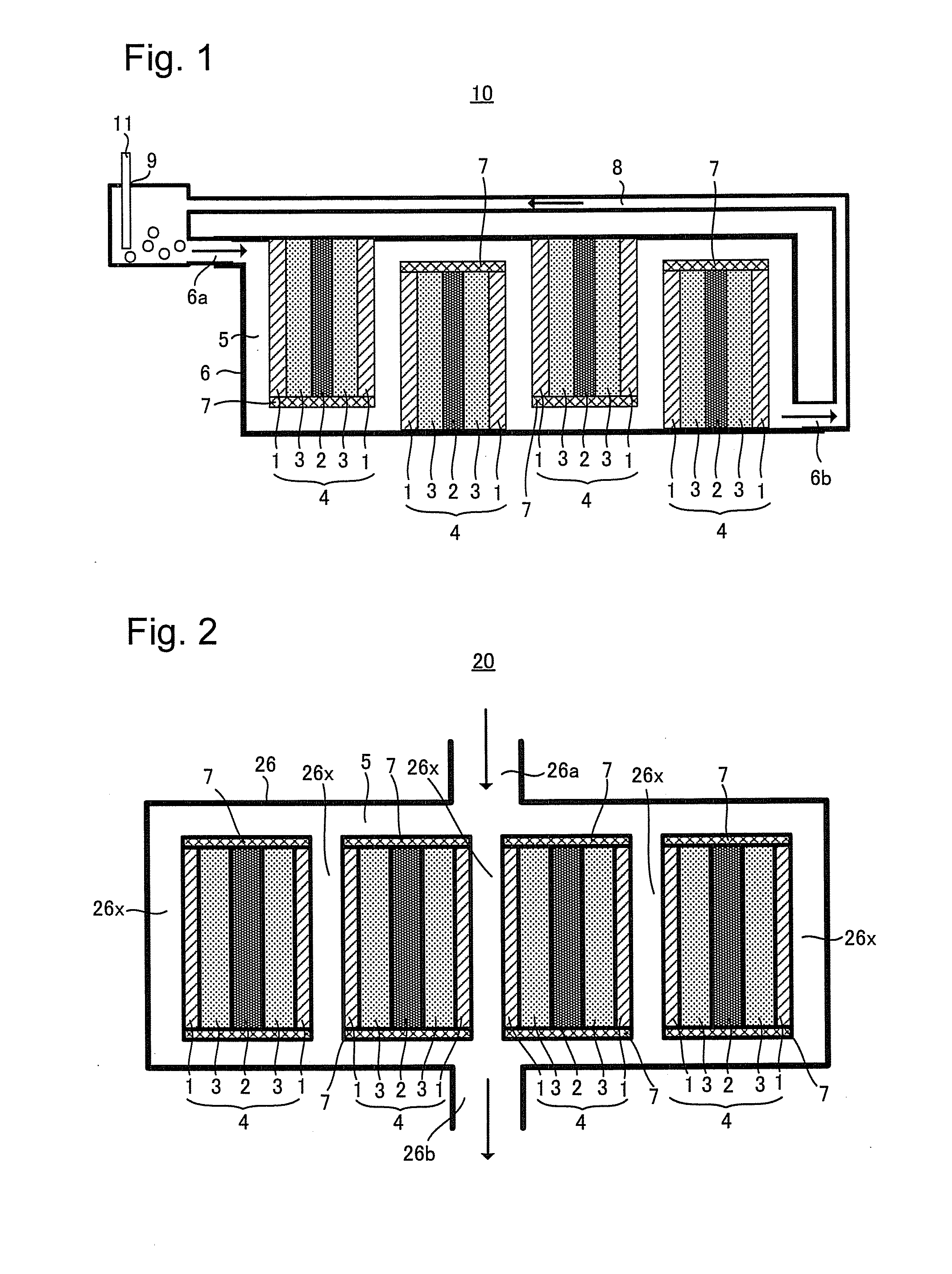 Air battery including oxygen-containing solvent