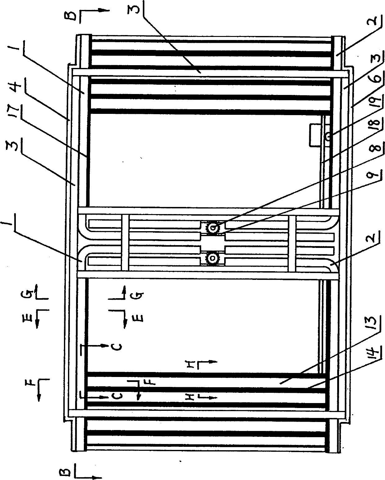 Conveying door structure of cold storage