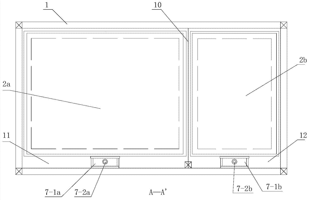 Method and device for testing dynamic range of camera by utilizing closed LED (light emitting diode) light source lamp box