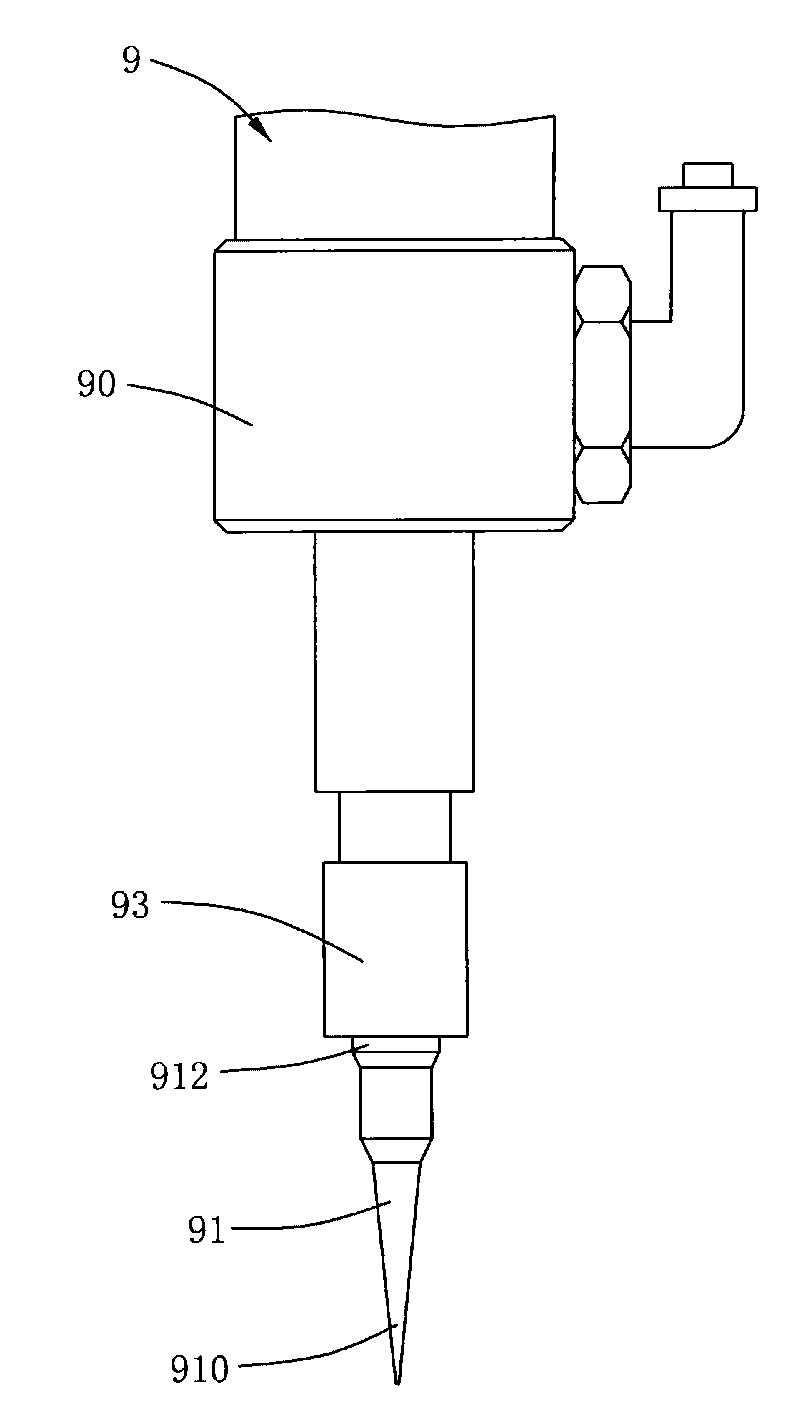 Glue spreading apparatus, using and maintaining method for the glue spreading apparatus