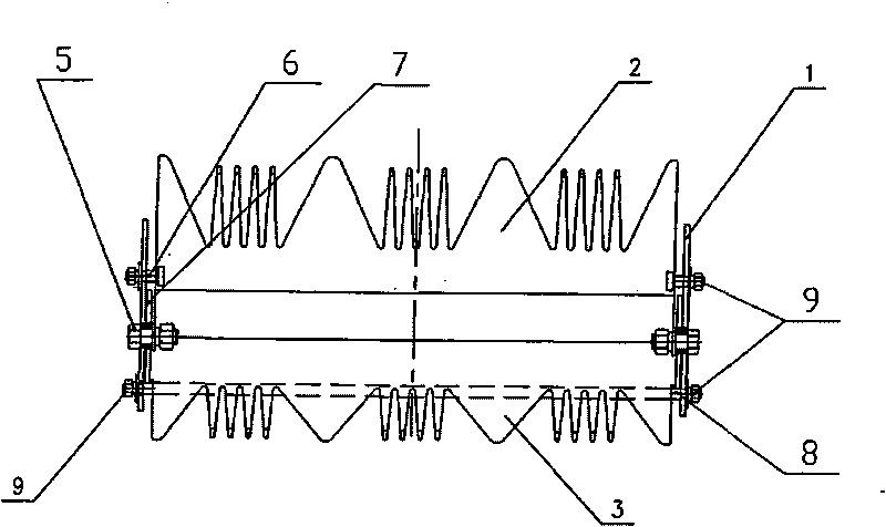 Two-way brush cleaning device of equipment for extracting and separating oil from water and water surfaces