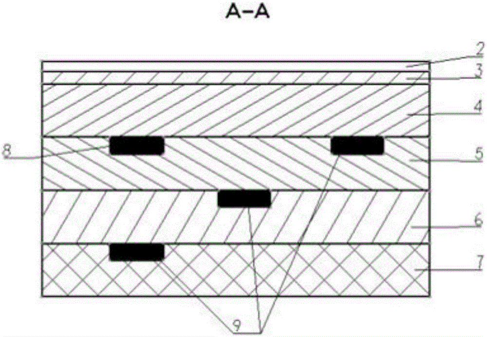 Wind turbine blade and icing preventing and removing method