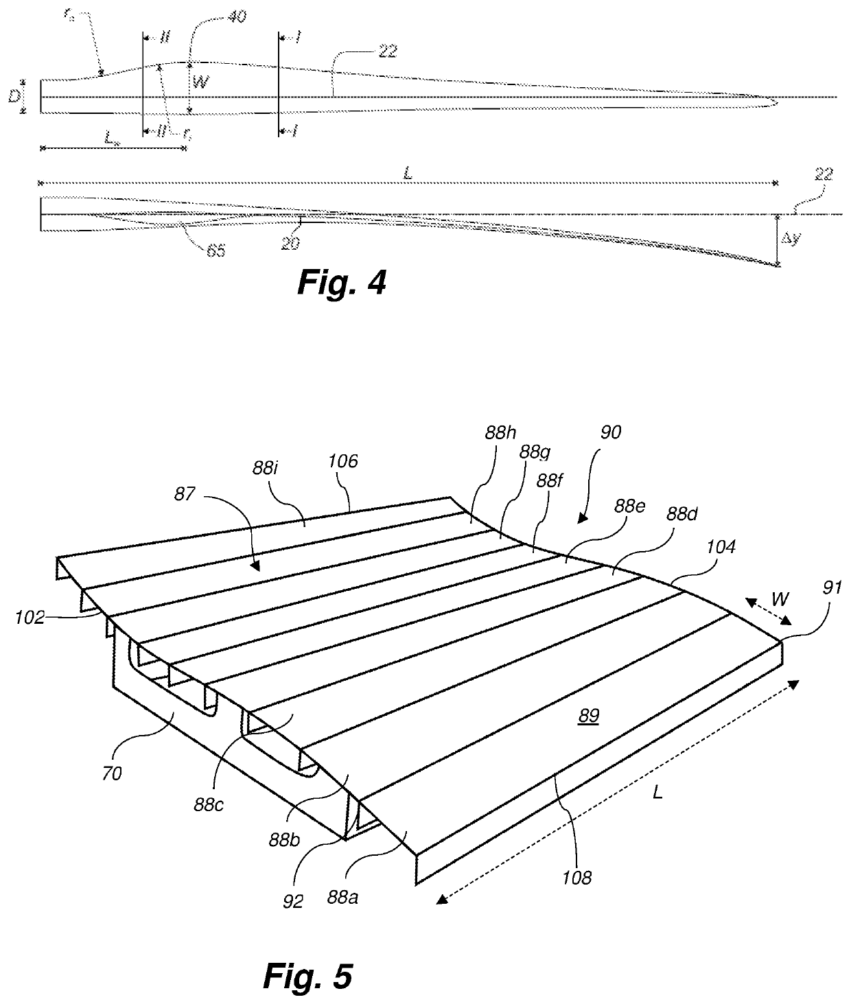 A flexible preform mould for manufacturing a preform for a wind turbine blade