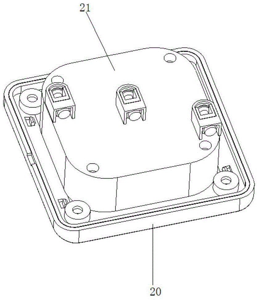 Safety socket with rotary core