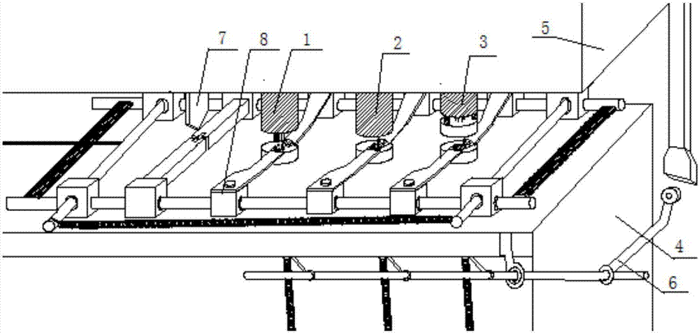 Automatic displacement production device of silent bearing cage