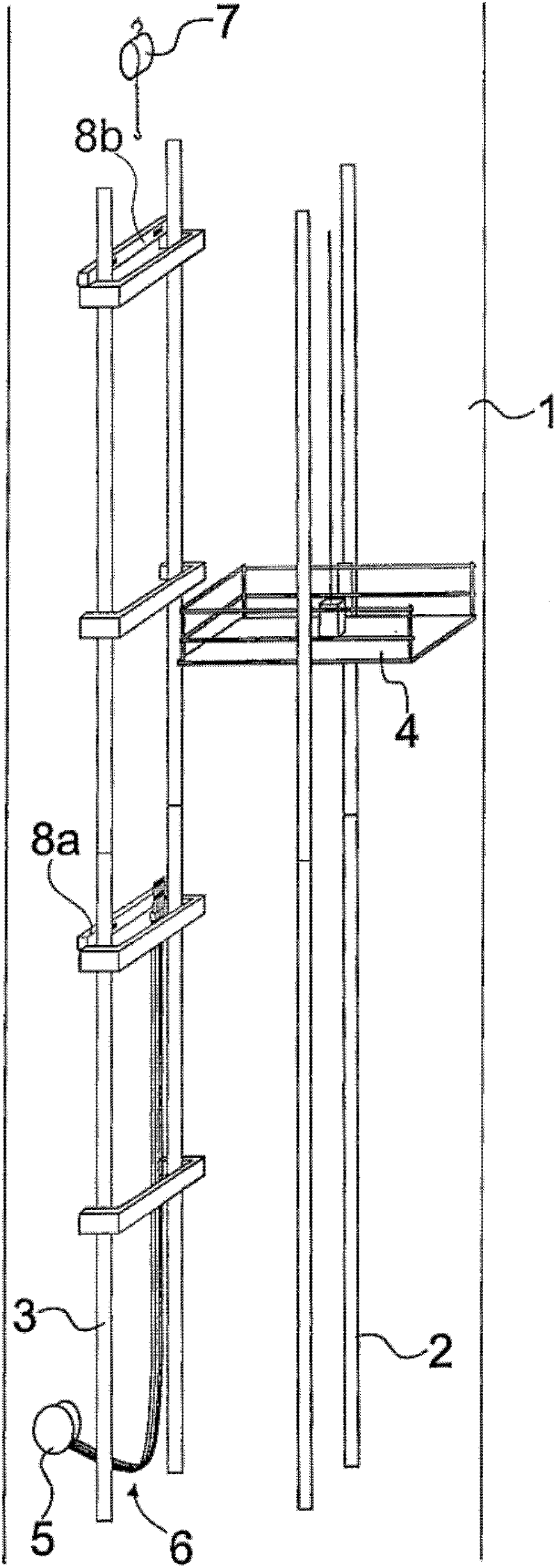 Method for installing the hoisting roping of an elevator