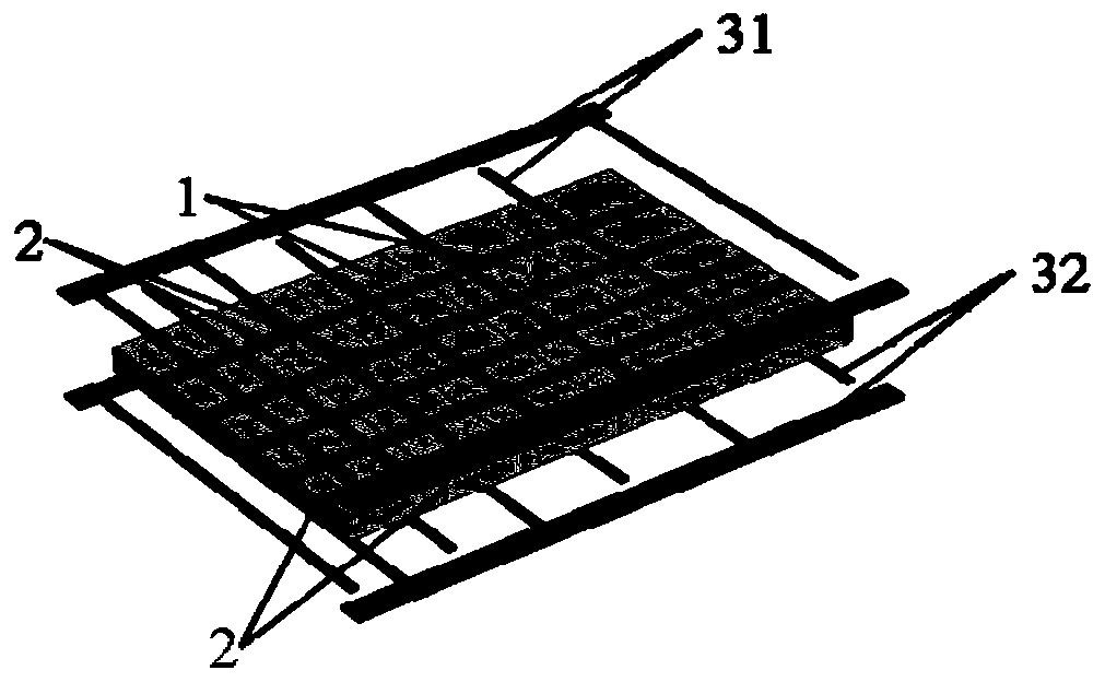 A bidirectional gradient short fiber piezoelectric composite material and its preparation method