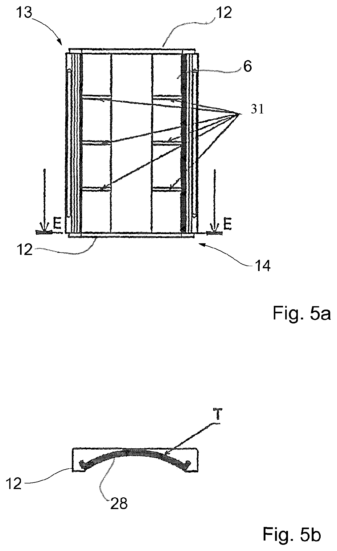 Apparatus and a method for dewatering wood chips