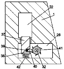Mechanical principle based automatic door closer and use method thereof