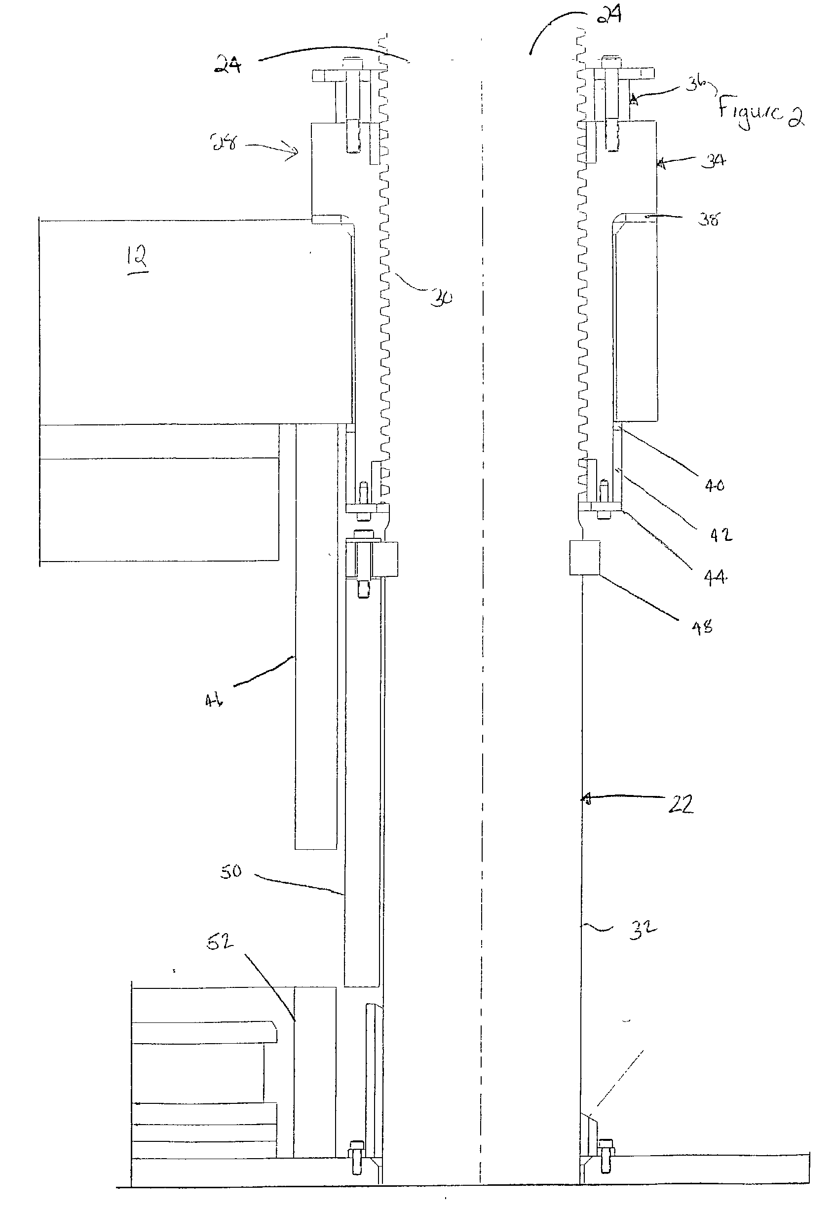 Apparatus and method for locking a tire vulcanizing press
