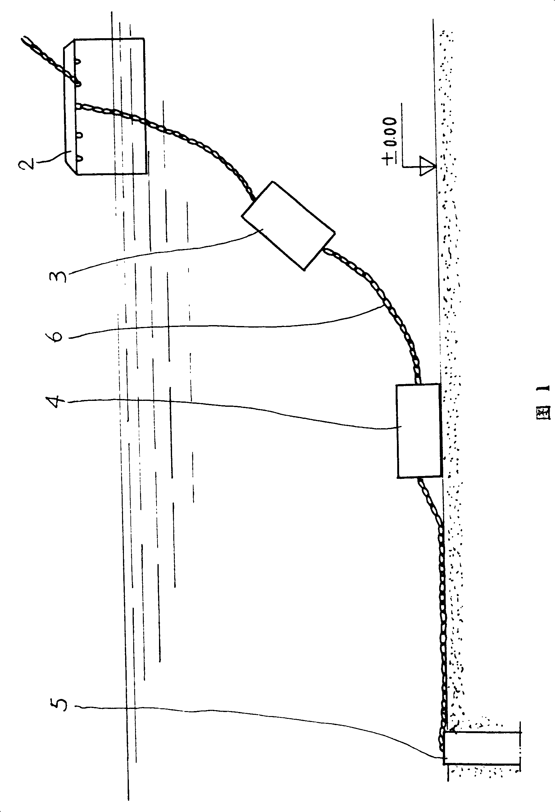 Off land loading and unloading anchoring system and anchoring method for liquid bulk cargo carrier